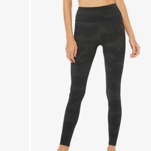 Alo camouflage leggings